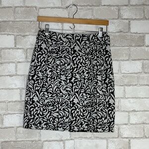NWT LOFT Ann Taylor Trulli Pencil Skirt Size 4P
